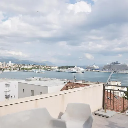 Apartament Marasovica *